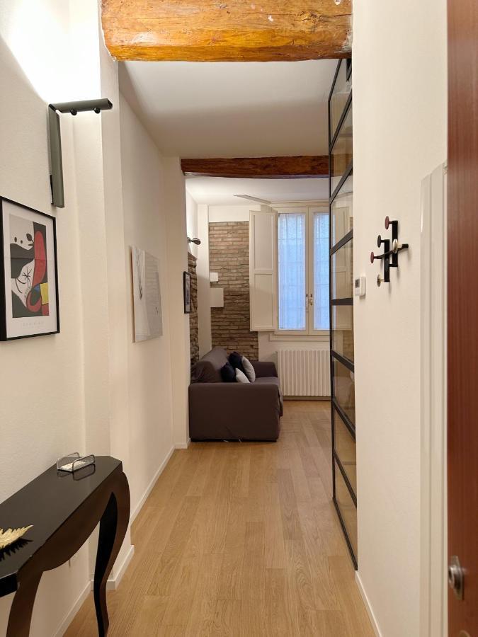 Koro'S Apartments Bologna Buitenkant foto